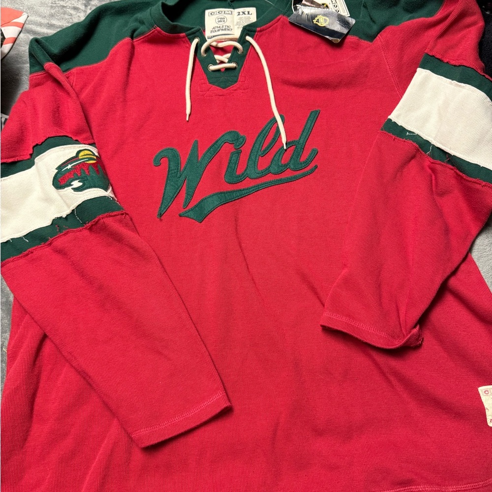 CCM Wild NHL hockey Crewneck Sweater